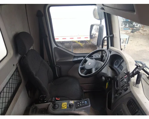 PETERBILT 220 WHOLE TRUCK FOR RESALE