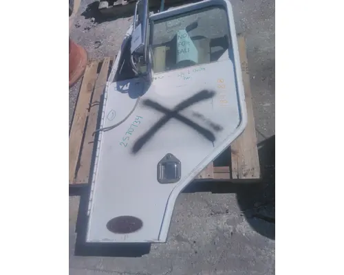 PETERBILT 320 1987-2018 DOOR ASSEMBLY, FRONT