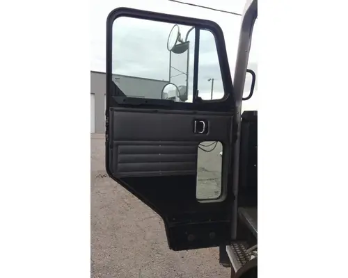 PETERBILT 320 1987-2018 DOOR ASSEMBLY, FRONT