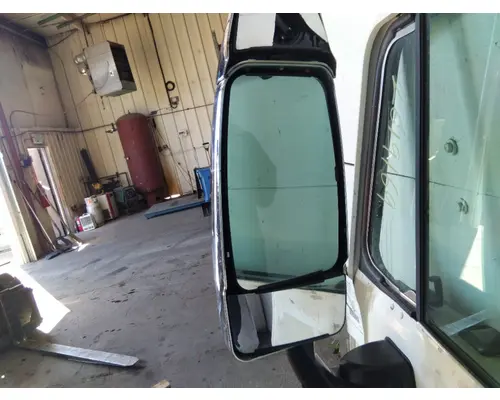 PETERBILT 320 1987-2018 DOOR ASSEMBLY, FRONT