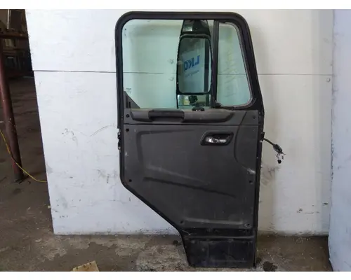 PETERBILT 320 1987-2018 DOOR ASSEMBLY, FRONT