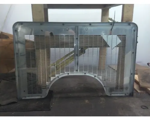 PETERBILT 320 1987-2018 GRILLE