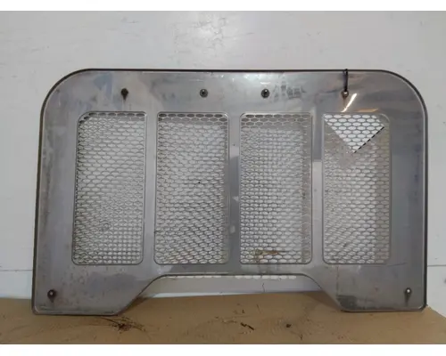 PETERBILT 320 1987-2018 GRILLE