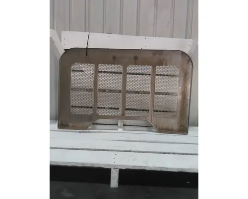 PETERBILT 320 1987-2018 GRILLE