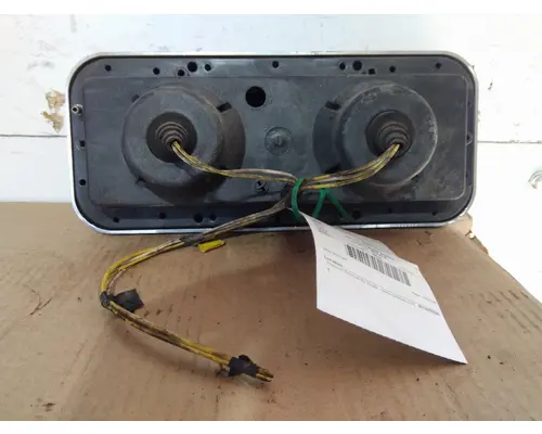 PETERBILT 320 1987-2018 HEADLAMP ASSEMBLY