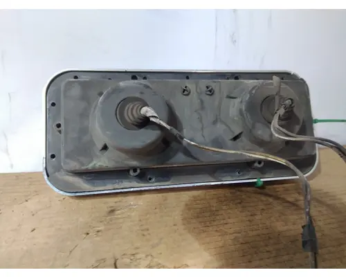 PETERBILT 320 1987-2018 HEADLAMP ASSEMBLY