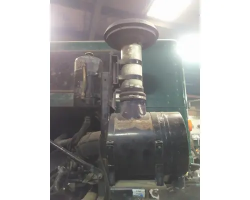 PETERBILT 320 AIR CLEANER