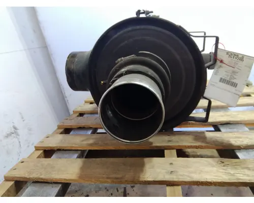 PETERBILT 320 AIR CLEANER