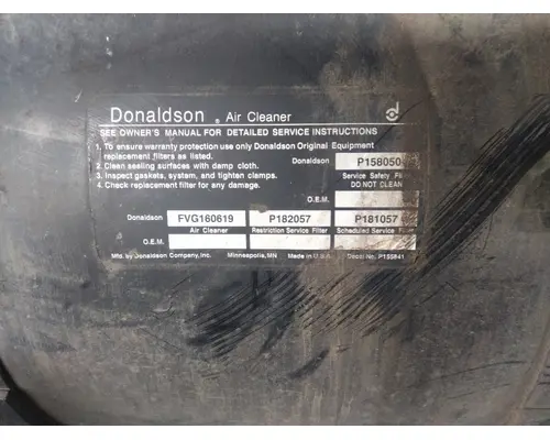 PETERBILT 320 AIR CLEANER