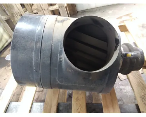 PETERBILT 320 AIR CLEANER