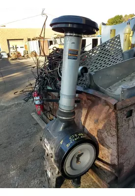 PETERBILT 320 Air Cleaner