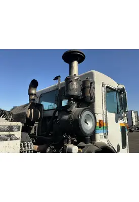 PETERBILT 320 Air Cleaner