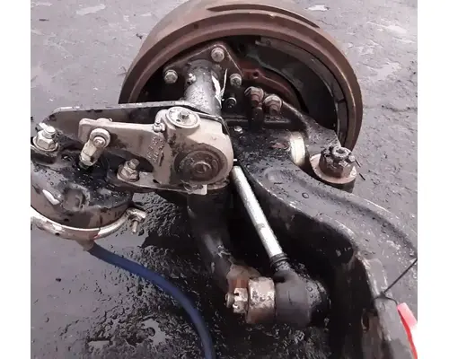 PETERBILT 320 Axle Assembly, Front (Steer)