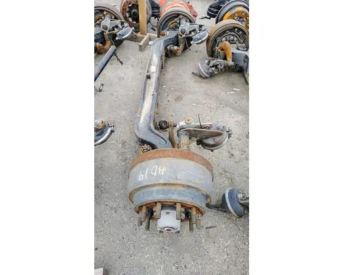 PETERBILT 320 Axle Assembly, Front (Steer)