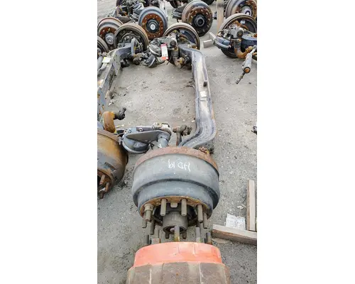 PETERBILT 320 Axle Assembly, Front (Steer)