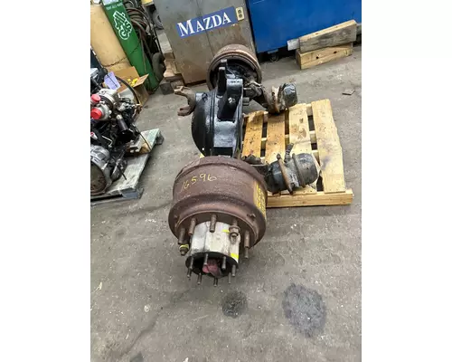PETERBILT 320 Axle Housing (Front)
