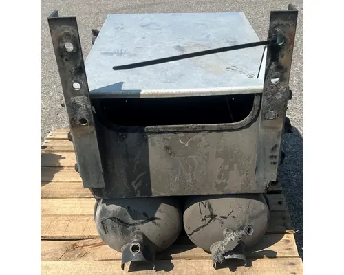 PETERBILT 320 Battery Box