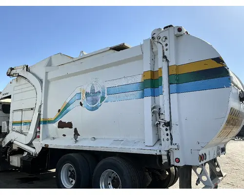 PETERBILT 320 Body  Bed