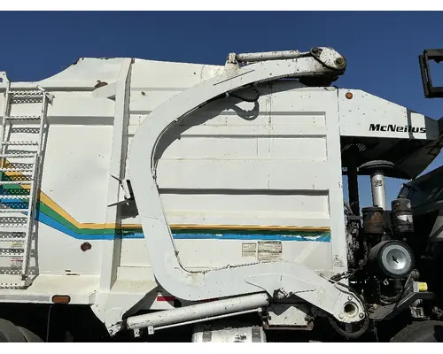 PETERBILT 320 Body  Bed