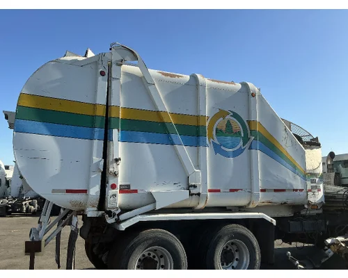 PETERBILT 320 Body  Bed