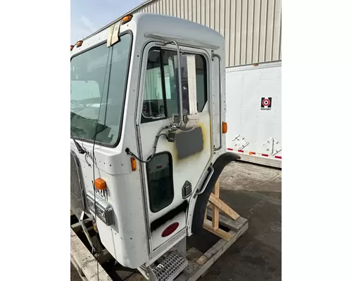 PETERBILT 320 Cab Assembly