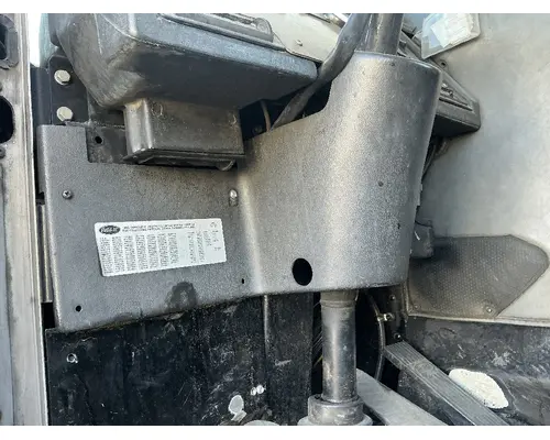 PETERBILT 320 Cab Assembly