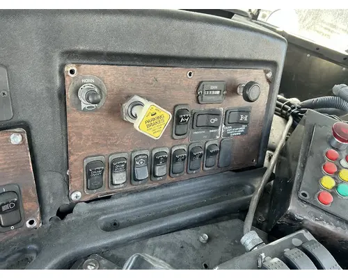 PETERBILT 320 Cab Assembly