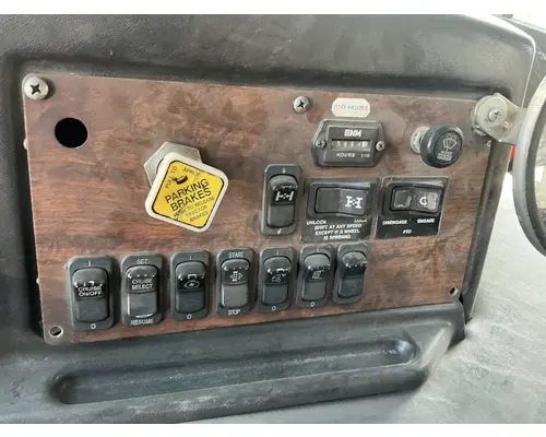 PETERBILT 320 Cab Assembly
