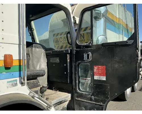 PETERBILT 320 Cab Assembly