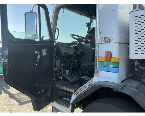 PETERBILT 320 Cab Assembly