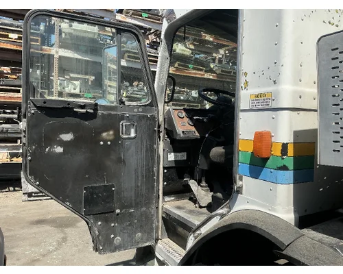PETERBILT 320 Cab Assembly