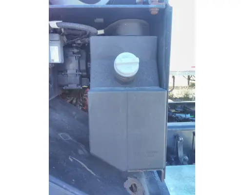 PETERBILT 320 DEF TANK