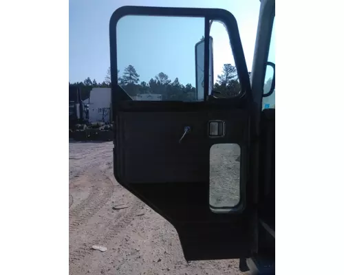 PETERBILT 320 DOOR ASSEMBLY, FRONT