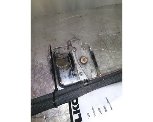 PETERBILT 320 DOOR HANDLE