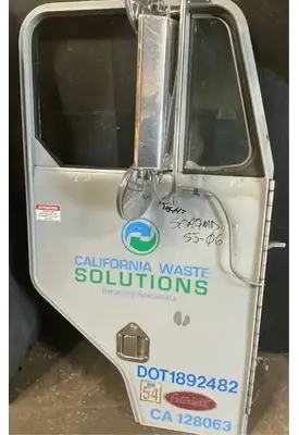 PETERBILT 320 Door Assembly, Front