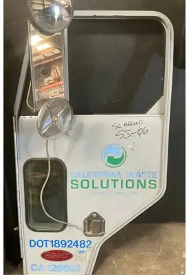 PETERBILT 320 Door Assembly, Front
