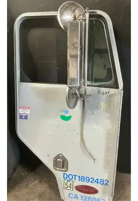 PETERBILT 320 Door Assembly, Front