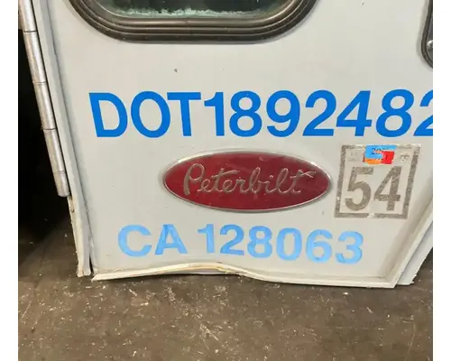 PETERBILT 320 Door Assembly, Front