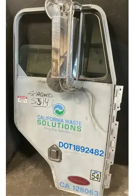 PETERBILT 320 Door Assembly, Front