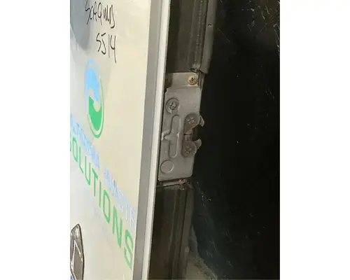 PETERBILT 320 Door Assembly, Front