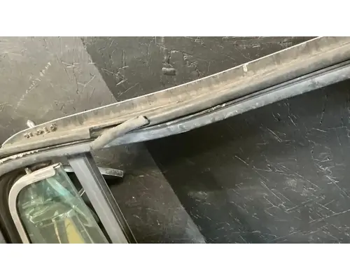 PETERBILT 320 Door Assembly, Front