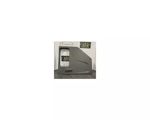 PETERBILT 320 Door Panel (Trim)