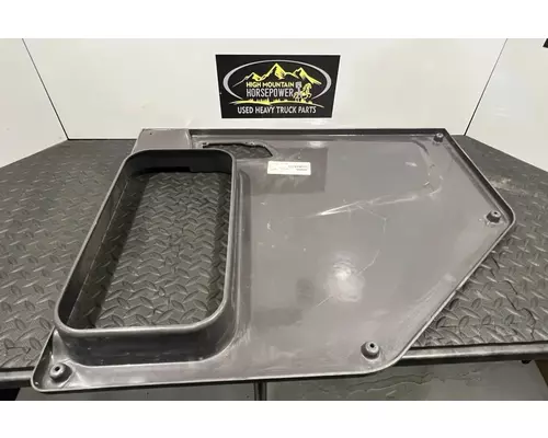 PETERBILT 320 Door Panel (Trim)