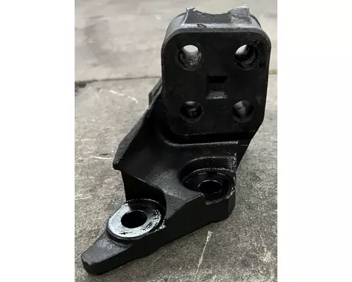 PETERBILT 320 Engine Mounts