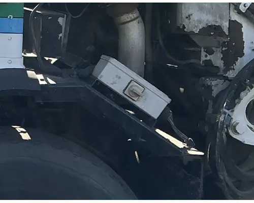 PETERBILT 320 Fender Extension