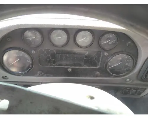PETERBILT 320 GAUGE CLUSTER