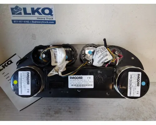 PETERBILT 320 GAUGE CLUSTER