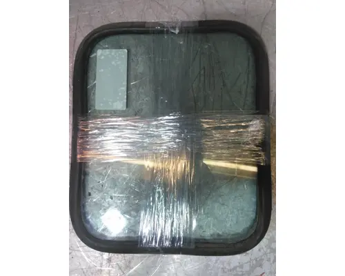 PETERBILT 320 GLASS, DOOR, FRONT