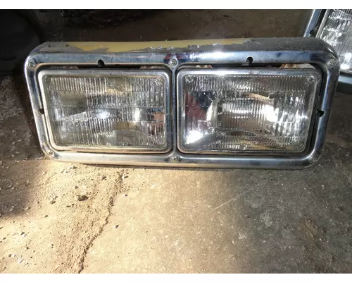 PETERBILT 320 Headlamp Assembly