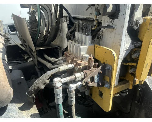 PETERBILT 320 Hydraulic PumpMotor